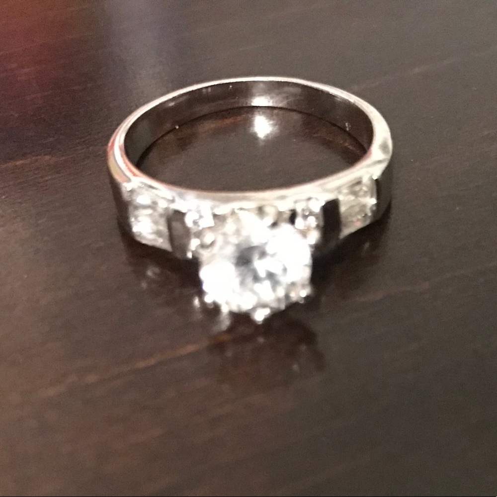 Ring sterling silver size 9